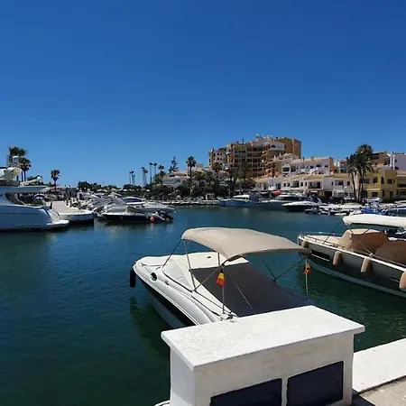 Puerto Cabopino Апартаменти *